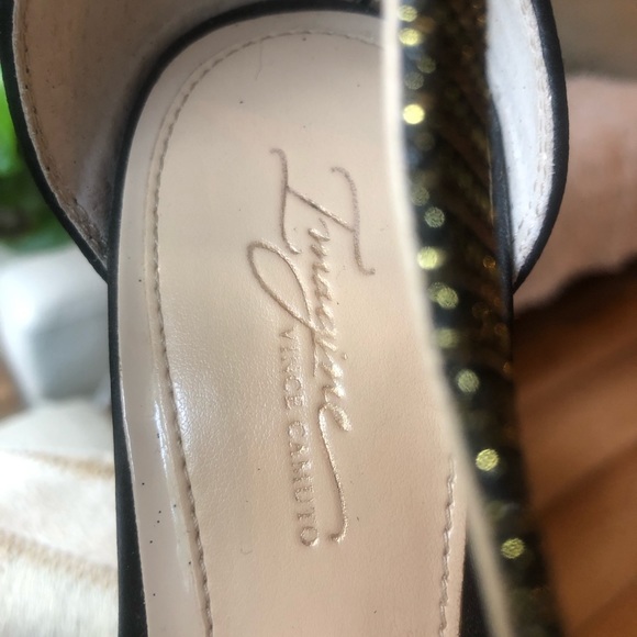 Size 7 VINCE CAMUTO brand. Black satin finish with gold accent straps. - Picture 6 of 9